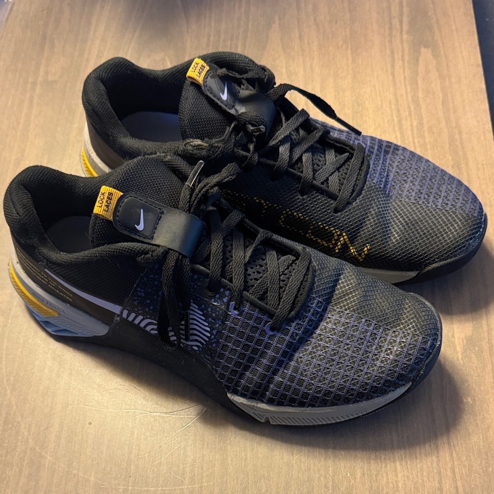 Women’s Nike Metcon Size 9.5